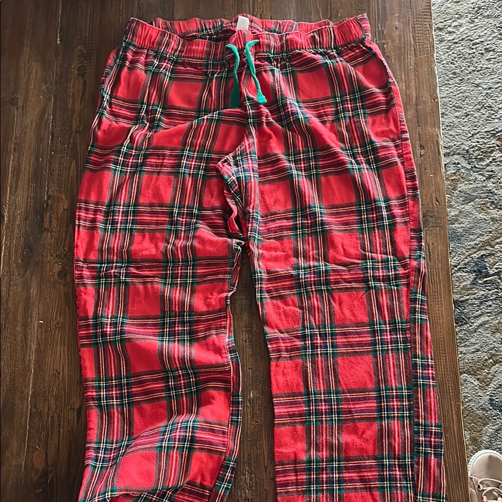 Old Navy Red Plaid Pajama Pants